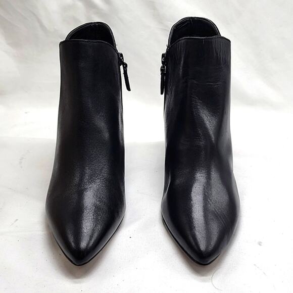 COLE HAAN ELYSE BLACK 100% LEATHER BOOTIES LADIES 6.5 NWOB - Picture 3 of 16